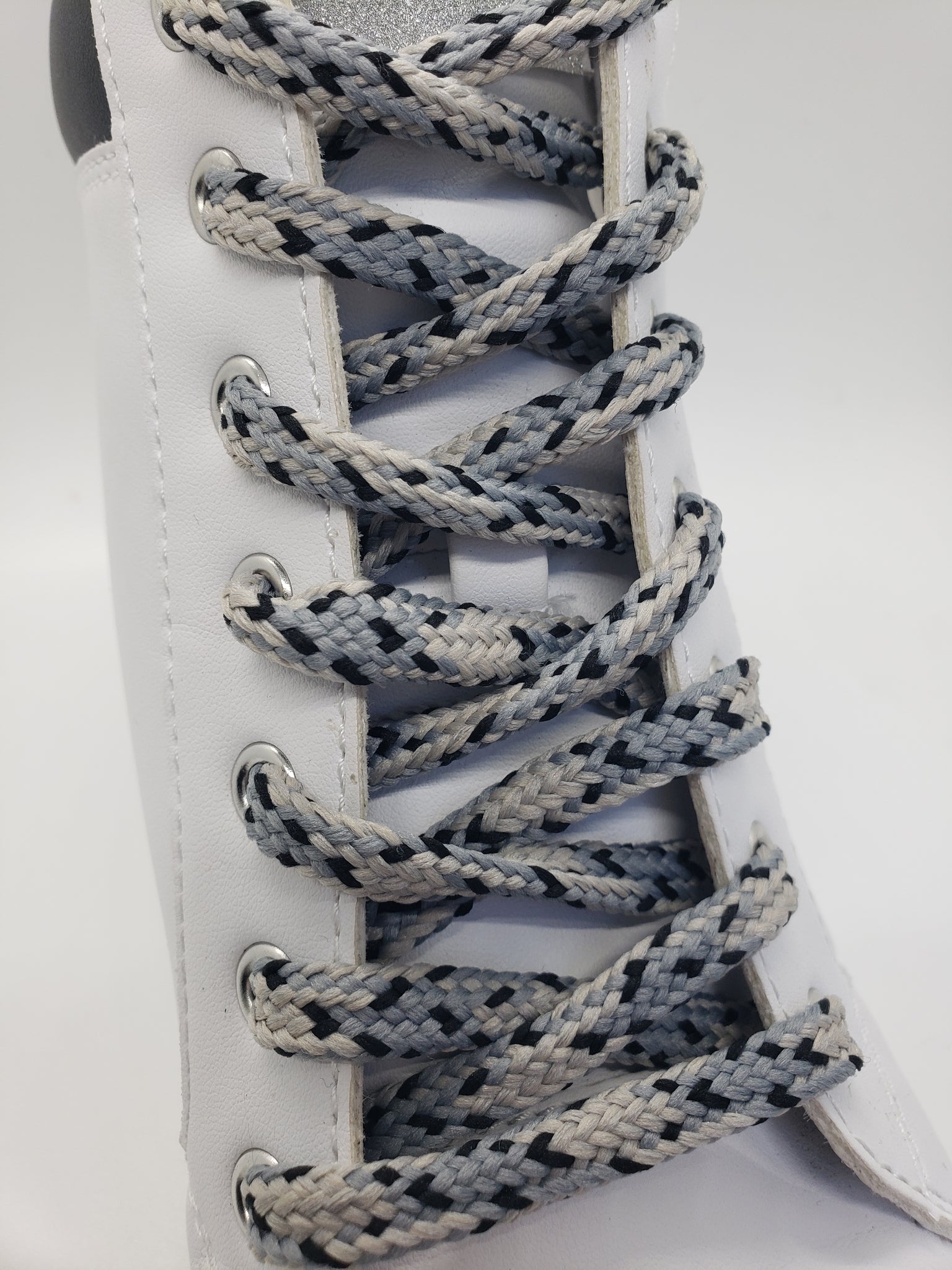 Hybrid Snakeskin Shoelaces - Gray and Silver