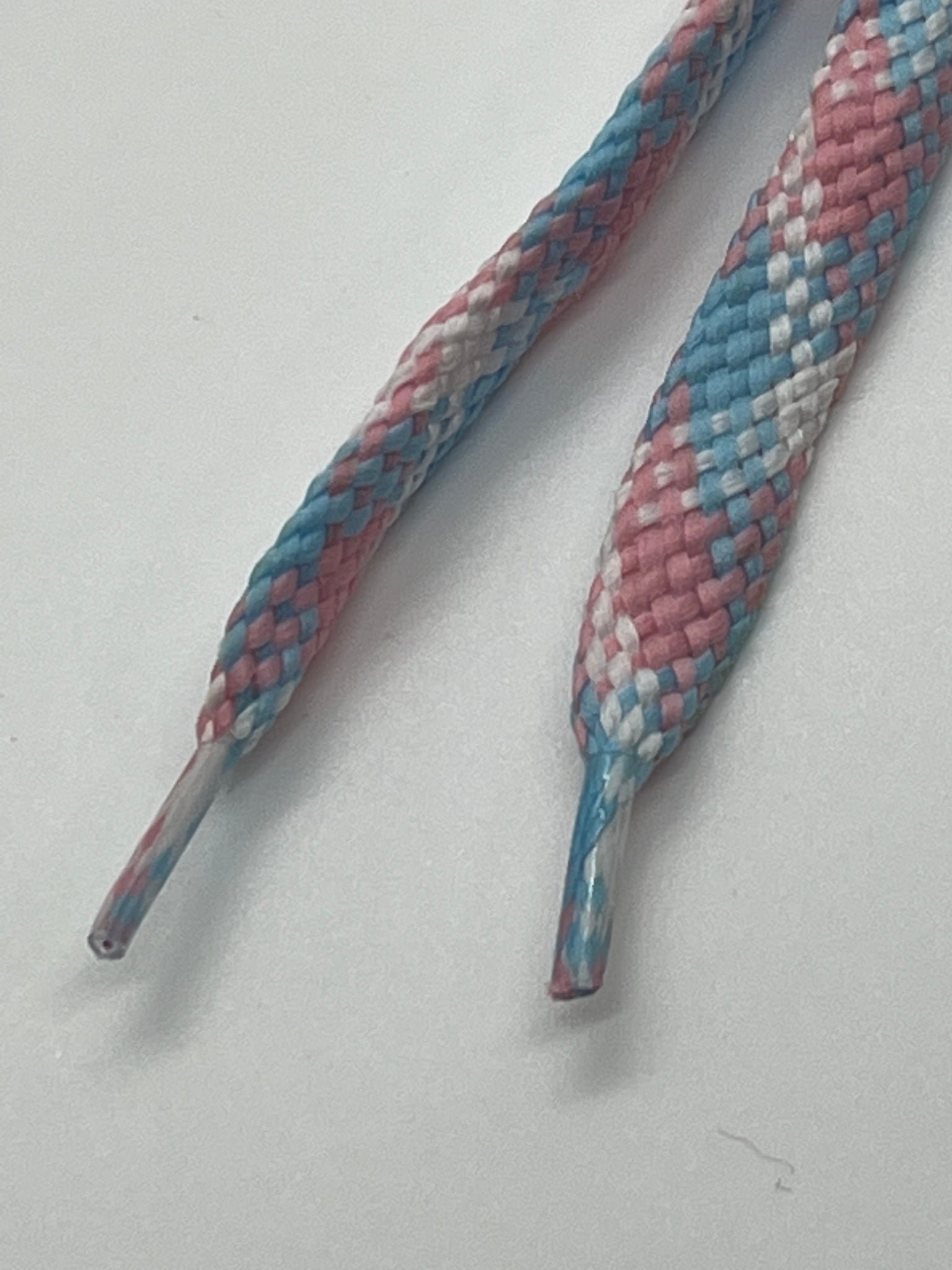 Flat Plaid Shoelaces - Pink, Light Blue and White